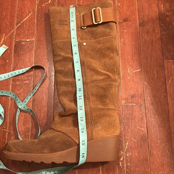Sorel Suede Boots - Picture 5 of 6